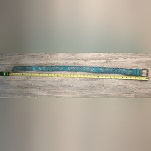 l.e.i.Large Vegan Teal Engraved Floral Belt